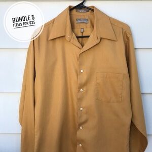 Mens. Van Heusen fitted dress shirt